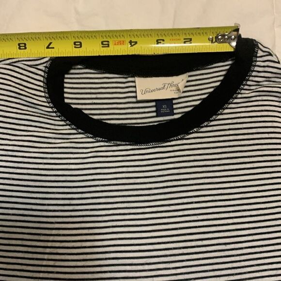UNIVERSAL THREAD, long sleeve T, XS. Blue stripes, great condition - Picture 10 of 12